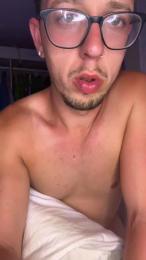 Neysan_24 — 在 cam4 直播的网络摄像头模特