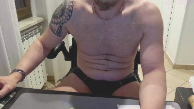 blupuff2 — Cam4 stream photo (Apr 2026)