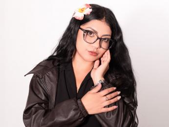 LunaBlur — 在 livejasmin 直播的网络摄像头模特