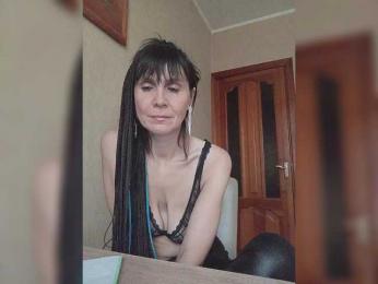 Hellenalonenochka — Bongacams stream photo (Mar 2026)