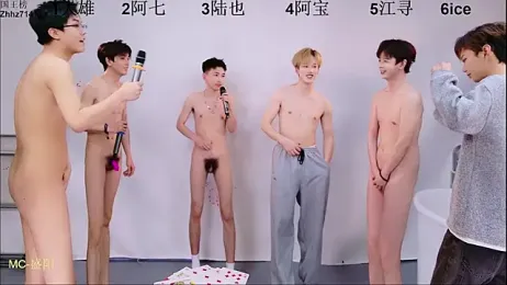 JH-110 — 在 stripchat 直播的网络摄像头模特