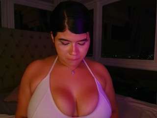 rosalie-bliss — 在 camsoda 直播的网络摄像头模特