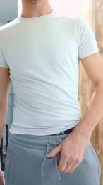 Inelio — Cam4 stream photo (Oct 2025)