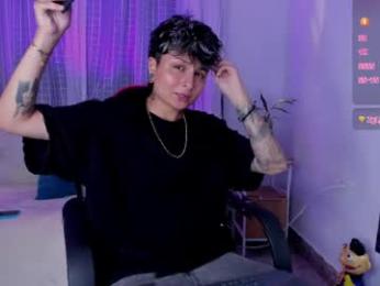 zuryramirez_ — 在 chaturbate 直播的网络摄像头模特