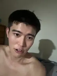 CalvinHY — 在 stripchat 直播的网络摄像头模特