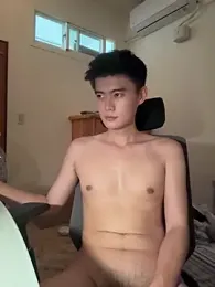 CalvinHY — 在 stripchat 直播的网络摄像头模特