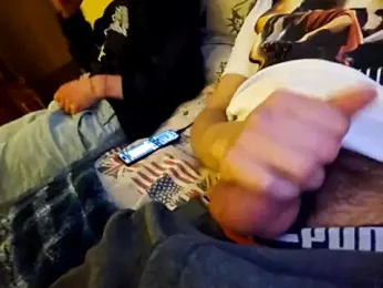 midnightbrothes1 — Stripchat stream photo (Apr 2026)