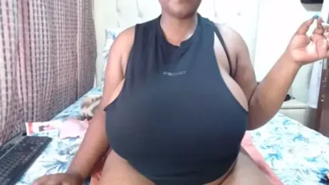 CHOCOLATEDARKBUSTYX — Stripchat stream photo (Nov 2023)