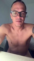 Deluxe42 — Cam4 stream photo (Nov 2025)