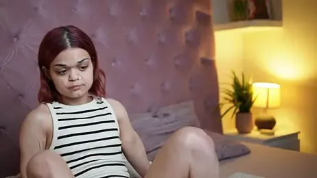 MaiaMini — 在 stripchat 直播的网络摄像头模特