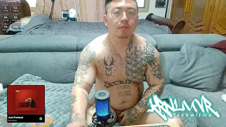 krnluvr — Stripchat stream photo (Apr 2026)