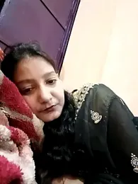 Ayesharani1 — Stripchat stream photo (May 2026)