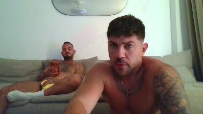 LatinCanarios — 在 cam4 直播的网络摄像头模特