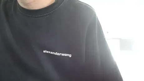 POCARI_SWEAT — 在 stripchat 直播的网络摄像头模特