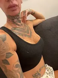 inked_up_jade — Stripchat stream photo (Sep 2026)