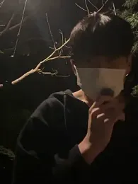 min9811 — 在 stripchat 直播的网络摄像头模特