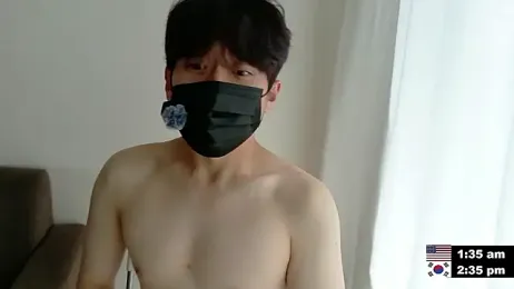 min9811 — 在 stripchat 直播的网络摄像头模特