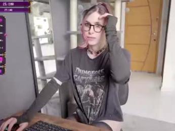 mystic_bunny — 在 chaturbate 直播的网络摄像头模特