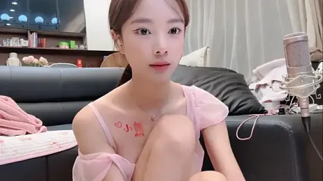 Butterbear — 在 stripchat 直播的网络摄像头模特