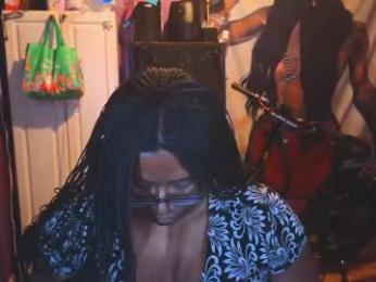 naomifux — Chaturbate stream photo (Mar 2026)