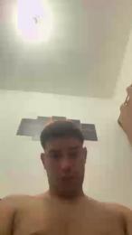 hugo7084 — Cam4 stream photo (Jun 2026)