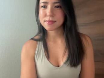 jadelove_ — 在 chaturbate 直播的网络摄像头模特