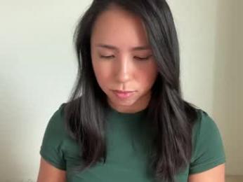 jadelove_ — 在 chaturbate 直播的网络摄像头模特