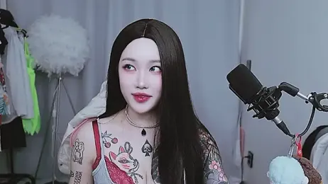 MISA_02 — 在 stripchat 直播的网络摄像头模特