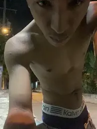 Anthony_clark1 — 在 stripchat 直播的网络摄像头模特