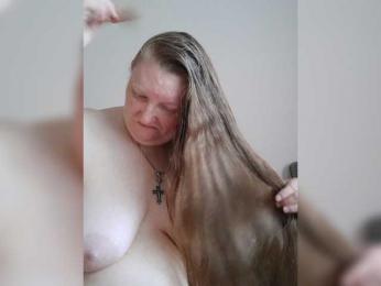 Monroqueen — 在 bongacams 直播的网络摄像头模特