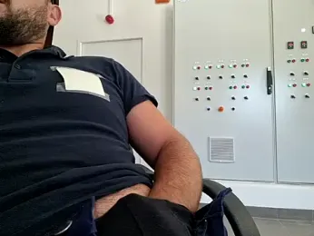 Instinctbrut — Stripchat stream photo (Jun 2026)