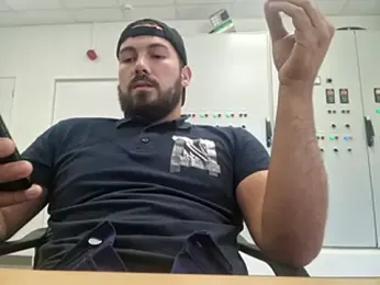 Instinctbrut — Stripchat stream photo (Jun 2026)