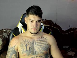 Tina & Niick — 在 flirt4free 直播的网络摄像头模特