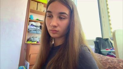 LourieOssola — 在 cam4 直播的网络摄像头模特