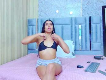 littleeemiily — Bongacams stream photo (Jul 2025)