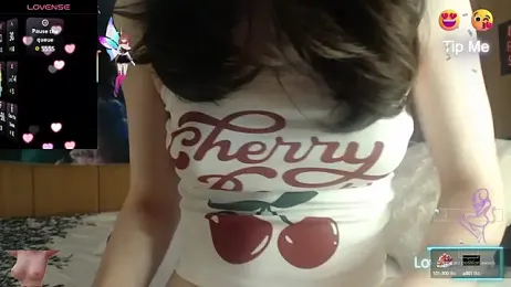 slutty_summer — Stripchat stream photo (Jul 2025)