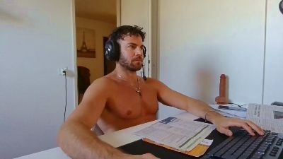 ALPHA_HUNK — 在 cam4 直播的网络摄像头模特