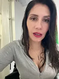 Alysson-- — Stripchat stream photo (Mar 2026)