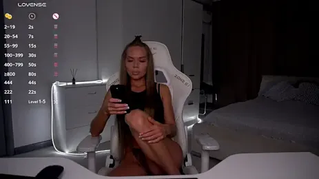 eVvushka — Stripchat stream photo (Aug 2026)