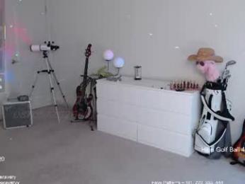 petitebrat — Chaturbate stream photo (Aug 2026)