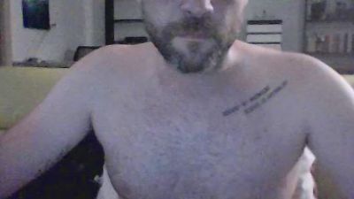 travieso21 — 在 cam4 直播的网络摄像头模特