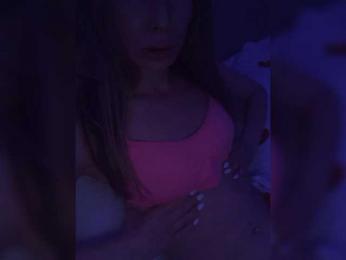 Lelikiss8 — Bongacams stream photo (Jun 2025)