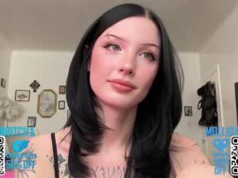 evelynforever — 在 chaturbate 直播的网络摄像头模特