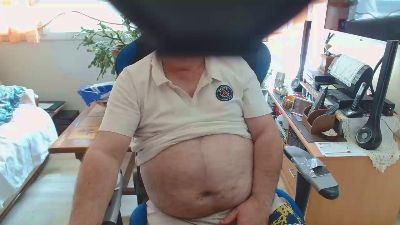 maxidoux — Cam4 stream photo (Apr 2026)