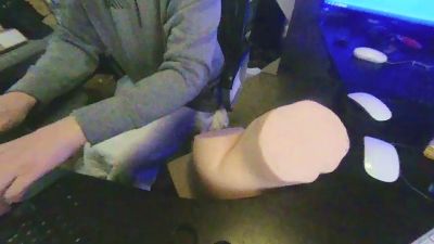 BrosWebsite — 在 cam4 直播的网络摄像头模特