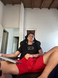Simoonn8 — Stripchat stream photo (May 2026)