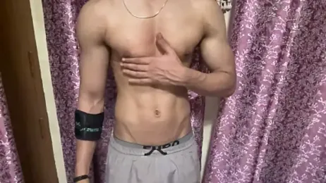 BadBoyBeast — 在 stripchat 直播的网络摄像头模特