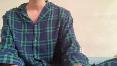 gm2490_sexy — Cam4 stream photo (Mar 2026)