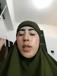 chaymae_nah_ — 在 stripchat 直播的网络摄像头模特