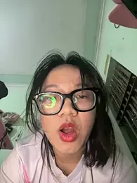 Emmiuuuu03 — 在 stripchat 直播的网络摄像头模特